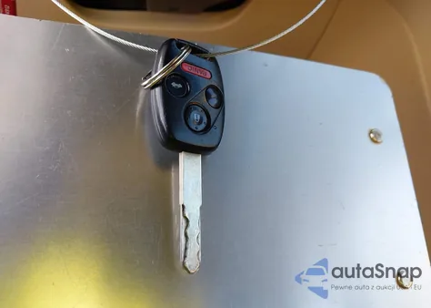 2006 Honda Accord 3.0 Ex from USA, damaged, VIN 1HGCM66536A075853